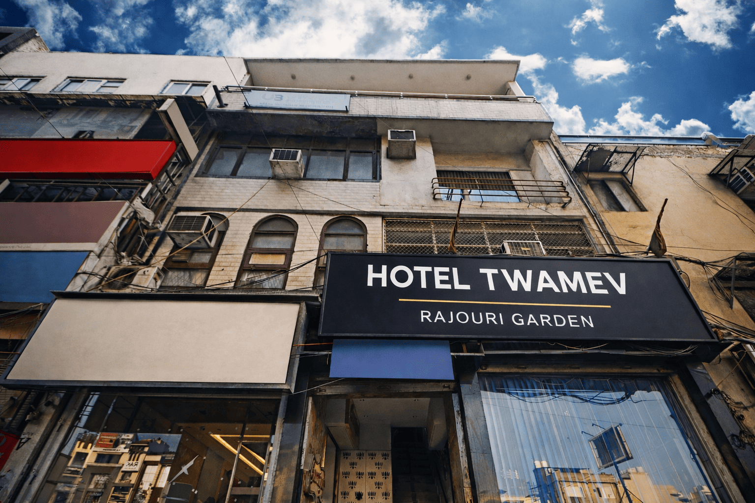 Hotel Twamev Rajori Garden